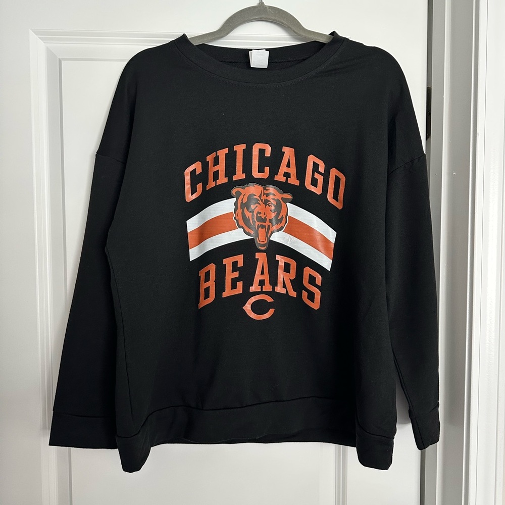 Chicago Bears Graphic Sweatshirt - Picture 7 of 9